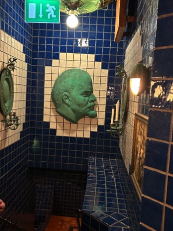 Varberg Hotel owner is fascinated with Lenin